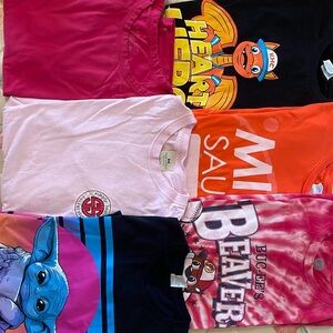 100% Preshrunk Cotton Colorful T-shirts size small and stretchy women’s bundle
